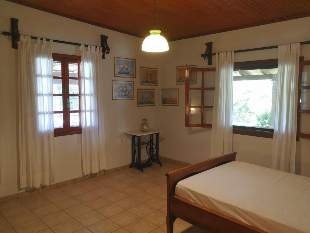 Villa Lena Entire Cottage Kalamaki  Zewnętrze zdjęcie